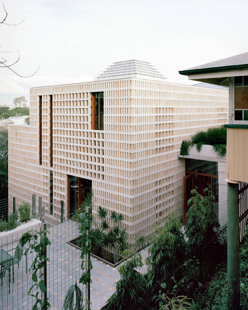 Khi gạch tái chế trở thành ngôn ngữ kiến trúc